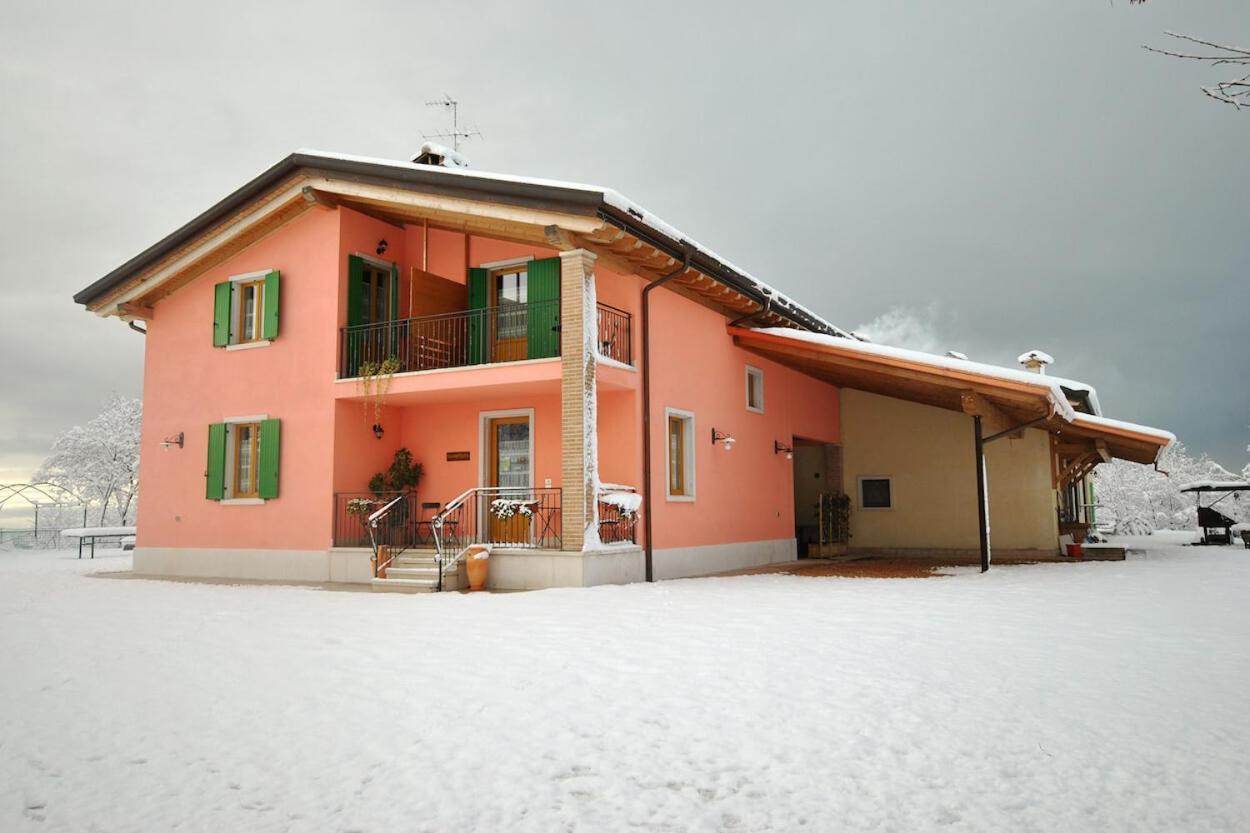 Agriturismo Il Porcellino Квінто-ді-Вальпантена Екстер'єр фото