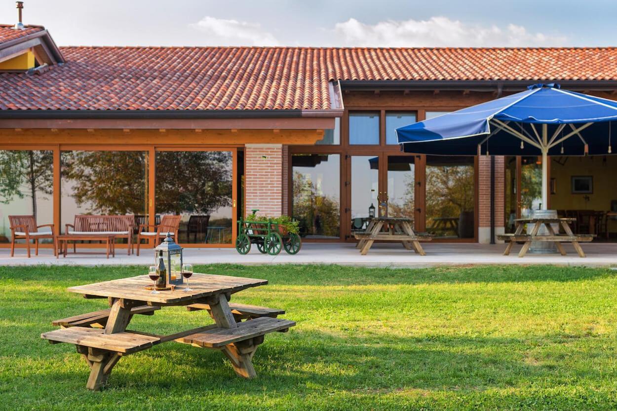 Agriturismo Il Porcellino Квінто-ді-Вальпантена Екстер'єр фото