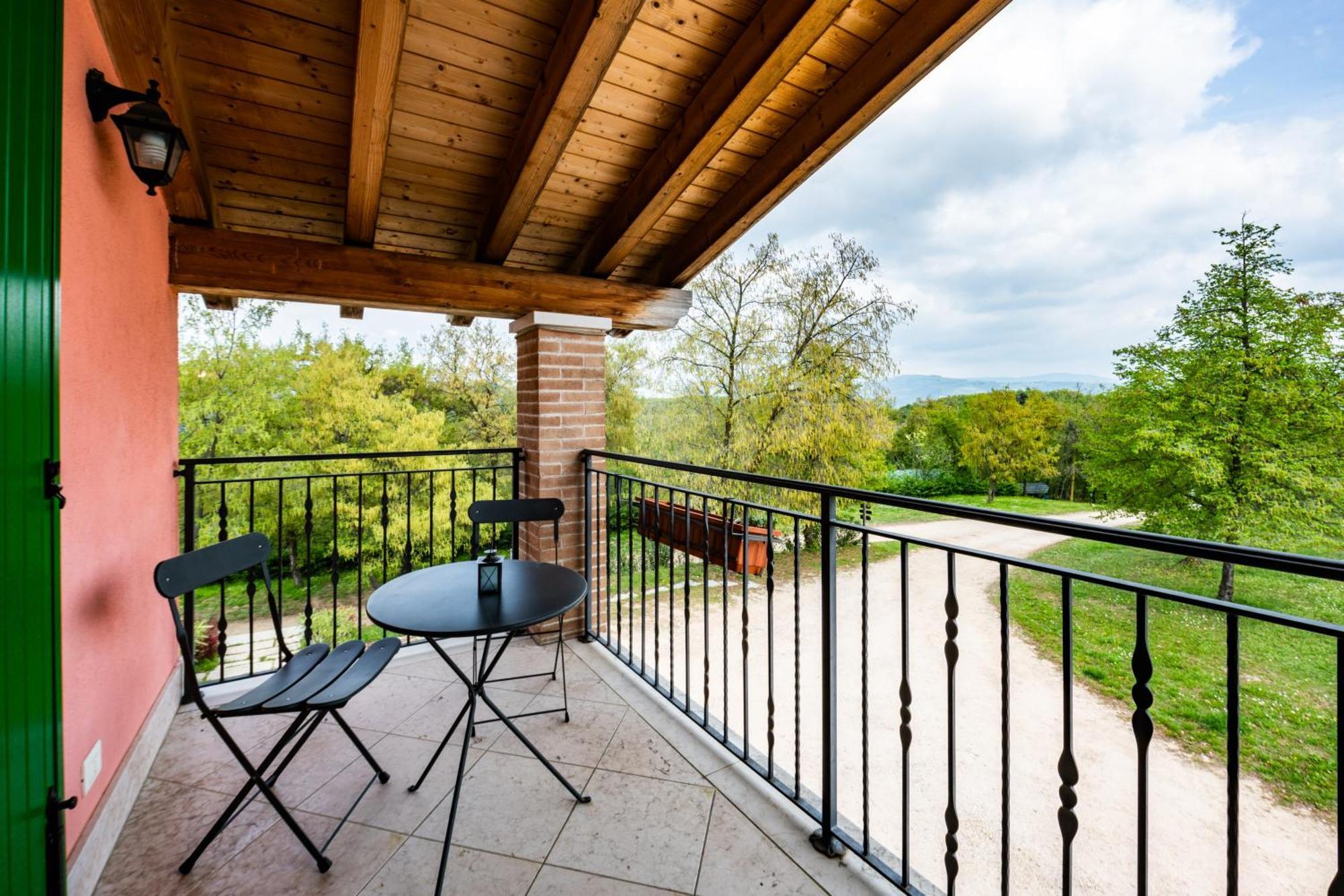 Agriturismo Il Porcellino Квінто-ді-Вальпантена Екстер'єр фото